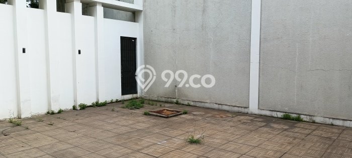 Disewakan! Rumah 4 Kamar Tidur &
4 Kamar Mandi di Gading Serpong The Spring, Tangerang Disewakan! Rumah 4 Kamar Tidur &
4 Kamar Mandi di Gading Serpong The Spring, Tangerang