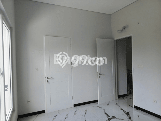 Rumah Modern 3 KT di Duri Kosambi Jakarta Barat Semi Furnished Rumah Modern 3 KT di Duri Kosambi Jakarta Barat Semi Furnished