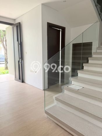 For Sale! Premium House LT 162m2 Desain Elegan di Summarecon Bandung For Sale! Premium House LT 162m2 Desain Elegan di Summarecon Bandung