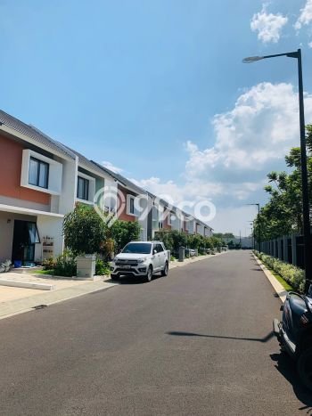 Disewakan! Rumah 2 Kamar Tidur &
2 Kamar Mandi di Summarecon Bandung, Bandung Disewakan! Rumah 2 Kamar Tidur &
2 Kamar Mandi di Summarecon Bandung, Bandung