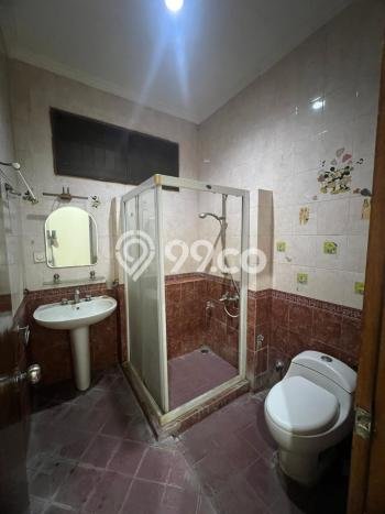 Jual Rumah Mewah Megah Dengan View Eksklusif di Tomang, Jakarta Barat Jual Rumah Mewah Megah Dengan View Eksklusif di Tomang, Jakarta Barat