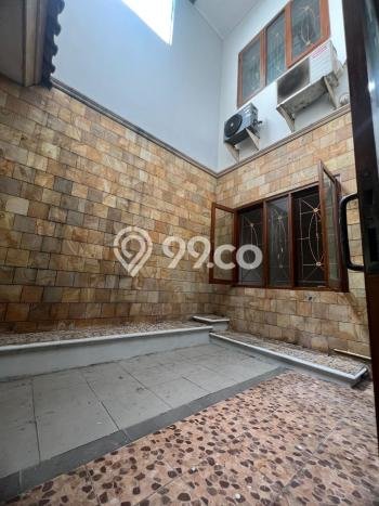 Jual Rumah Mewah Megah Dengan View Eksklusif di Tomang, Jakarta Barat Jual Rumah Mewah Megah Dengan View Eksklusif di Tomang, Jakarta Barat