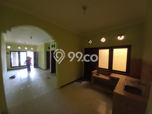 Dijual Rumah Eksklusif 2 KT di Alun-alun Contong, Surabaya Dijual Rumah Eksklusif 2 KT di Alun-alun Contong, Surabaya