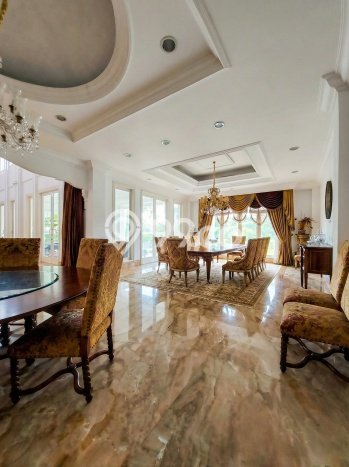 Rumah Elit Modern Tanpa Renovasi di Pondok Indah Jakarta Selatan Rumah Elit Modern Tanpa Renovasi di Pondok Indah Jakarta Selatan
