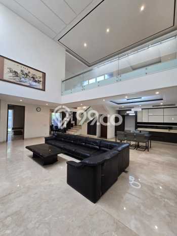 Ready to Use! Premium House LT 301m2 Desain Modern di Mega Kuningan Ready to Use! Premium House LT 301m2 Desain Modern di Mega Kuningan