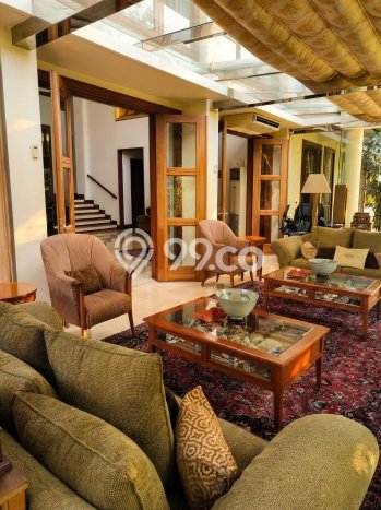 Dijual Rumah Mewah Megah Dengan View Eksklusif di Lebak Bulus, Jakarta Selatan Dijual Rumah Mewah Megah Dengan View Eksklusif di Lebak Bulus, Jakarta Selatan