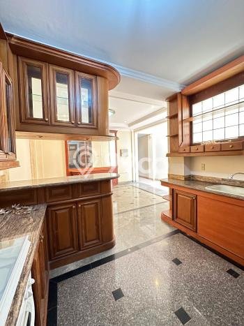 Siap Huni Hunian Elit 6 Kamar di Kebayoran Baru Dekat ke Mana Saja Siap Huni Hunian Elit 6 Kamar di Kebayoran Baru Dekat ke Mana Saja