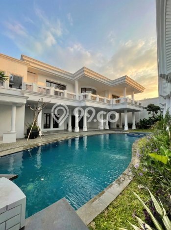 Ready to Use! Premium House LT 1080m2 Desain Modern di Pondok Indah Ready to Use! Premium House LT 1080m2 Desain Modern di Pondok Indah