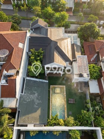 Dijual Rumah Mewah Elegan Dengan View Cantik di Cinere, Jakarta Selatan Dijual Rumah Mewah Elegan Dengan View Cantik di Cinere, Jakarta Selatan
