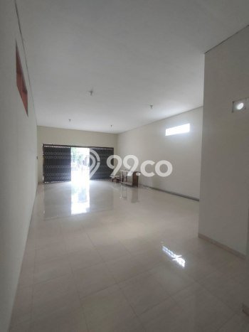 Siap Huni Hunian Elit 4 Kamar di Bubutan Dekat ke Mana Saja Siap Huni Hunian Elit 4 Kamar di Bubutan Dekat ke Mana Saja