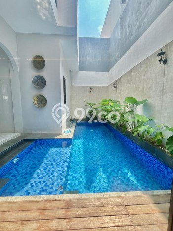 Rumah Siap Pakai area Citraland, Surabaya, Luas 302m2m² LB 450m2m² Rumah Siap Pakai area Citraland, Surabaya, Luas 302m2m² LB 450m2m²