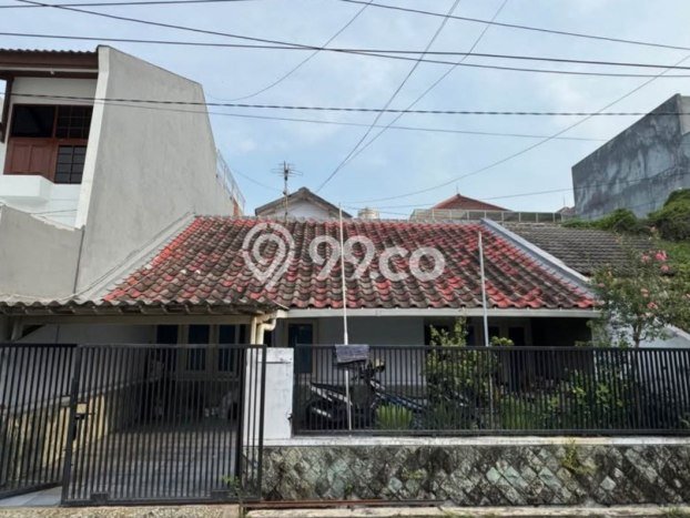 Dijual Rumah Modern 5 KT di Manyar, Surabaya Dijual Rumah Modern 5 KT di Manyar, Surabaya