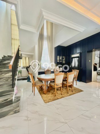 Rumah Siap Pakai area Citraland, Surabaya, Luas 302m2m² LB 450m2m² Rumah Siap Pakai area Citraland, Surabaya, Luas 302m2m² LB 450m2m²
