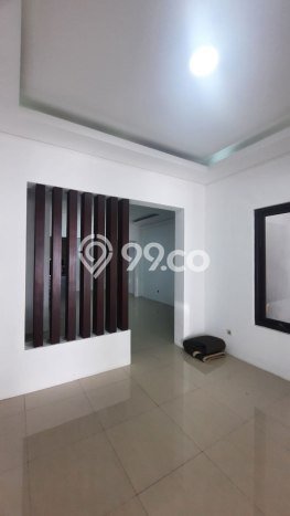 Rumah Mewah LB 160m2 Siap Huni Desain Elegan di Surabaya Kota, Surabaya Rumah Mewah LB 160m2 Siap Huni Desain Elegan di Surabaya Kota, Surabaya