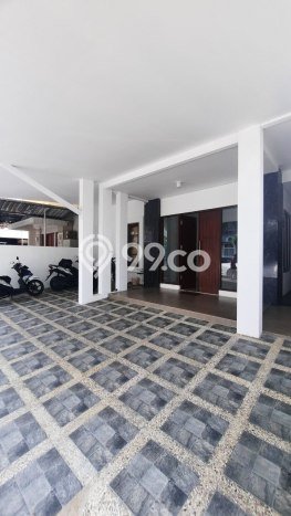 Rumah Mewah LB 160m2 Siap Huni Desain Elegan di Surabaya Kota, Surabaya Rumah Mewah LB 160m2 Siap Huni Desain Elegan di Surabaya Kota, Surabaya