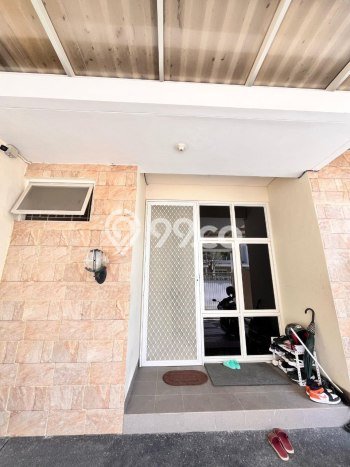 Rumah Modern 5 KT di Surabaya Kota Surabaya Full Furnished Rumah Modern 5 KT di Surabaya Kota Surabaya Full Furnished