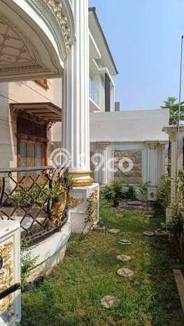 Jual Rumah Luas Elegan Dengan View Eksklusif di Kebonsari, Surabaya Jual Rumah Luas Elegan Dengan View Eksklusif di Kebonsari, Surabaya