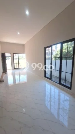 Rumah Modern Minimalis 3 KT Bisa Langsung Pindah di Rungkut Rumah Modern Minimalis 3 KT Bisa Langsung Pindah di Rungkut