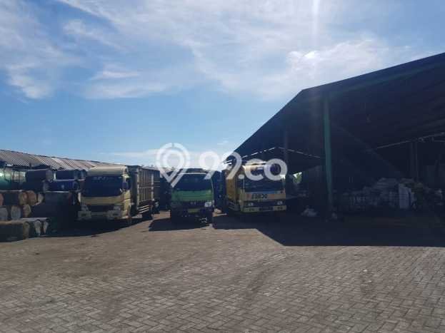 Gudang Kawasan Strategis Kawasan Sidoarjo, Luas 1200m2m², Mainroad Gudang Kawasan Strategis Kawasan Sidoarjo, Luas 1200m2m², Mainroad