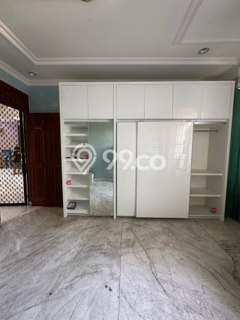 Hunian Elit LB 450m2 Siap Huni Desain Elegan di Dharma Husada, Surabaya Hunian Elit LB 450m2 Siap Huni Desain Elegan di Dharma Husada, Surabaya