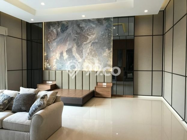 Hunian Elit LB 510m2 Siap Pakai Desain Elegan di Citraland, Surabaya Hunian Elit LB 510m2 Siap Pakai Desain Elegan di Citraland, Surabaya