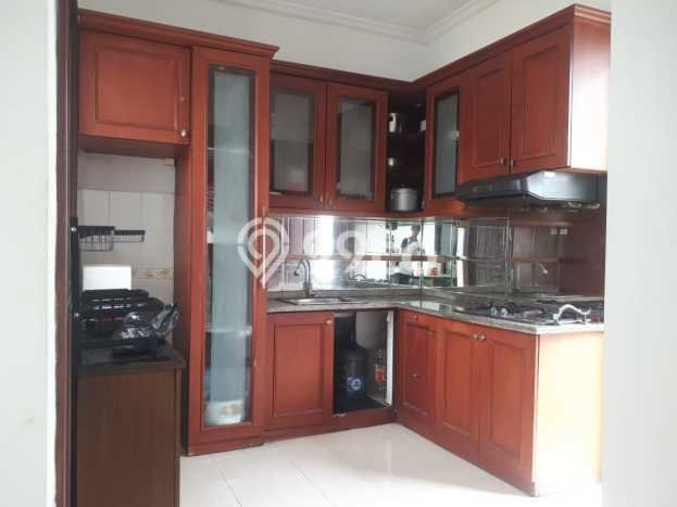 Rumah Lingkungan Nyaman kawasan Lakarsantri, Surabaya, LT 240m2m² Bangunan 163m2m² Rumah Lingkungan Nyaman kawasan Lakarsantri, Surabaya, LT 240m2m² Bangunan 163m2m²