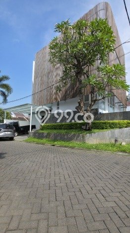 Rumah Berkualitas Citraland, Surabaya, LT 195m2m² LB 320m2m² Rumah Berkualitas Citraland, Surabaya, LT 195m2m² LB 320m2m²