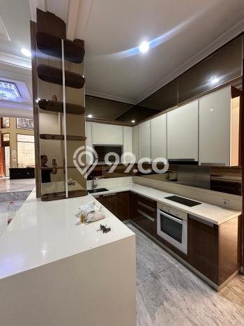 Hunian Elit LB 450m2 Siap Huni Desain Elegan di Dharma Husada, Surabaya Hunian Elit LB 450m2 Siap Huni Desain Elegan di Dharma Husada, Surabaya