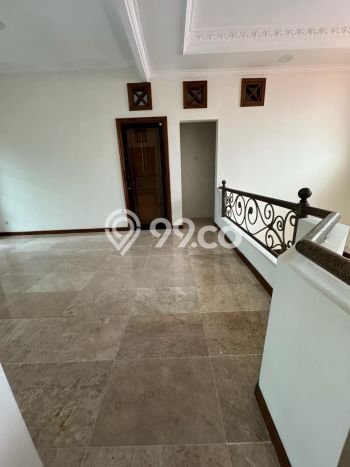 Rumah Eksklusif Siap Huni LT 210m2 di Kenjeran, Surabaya Rumah Eksklusif Siap Huni LT 210m2 di Kenjeran, Surabaya