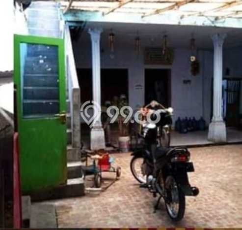 Rumah Eksklusif Siap Huni LT 400m2 di Panggungrejo, Pasuruan Rumah Eksklusif Siap Huni LT 400m2 di Panggungrejo, Pasuruan