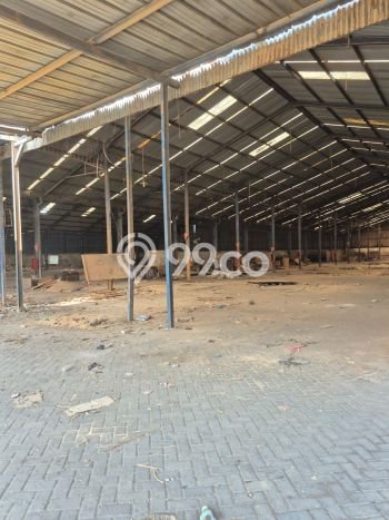 Area Strategis! Disewakan Gudang Lokasi Wonorejo, Pasuruan Cocok untuk Bisnis Area Strategis! Disewakan Gudang Lokasi Wonorejo, Pasuruan Cocok untuk Bisnis