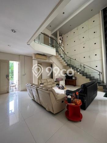 Dijual Rumah Premium dengan Fasilitas Sekitar Komplit di Mulyorejo, Surabaya Dijual Rumah Premium dengan Fasilitas Sekitar Komplit di Mulyorejo, Surabaya