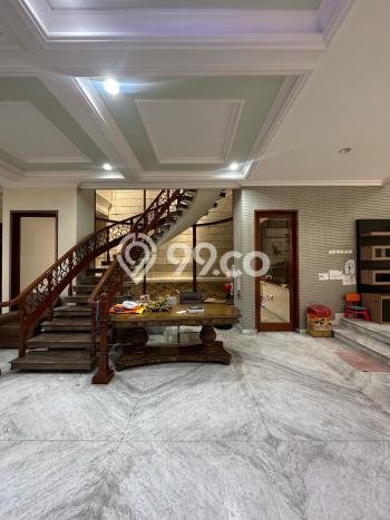 Hunian Elit LB 450m2 Siap Huni Desain Elegan di Dharma Husada, Surabaya Hunian Elit LB 450m2 Siap Huni Desain Elegan di Dharma Husada, Surabaya