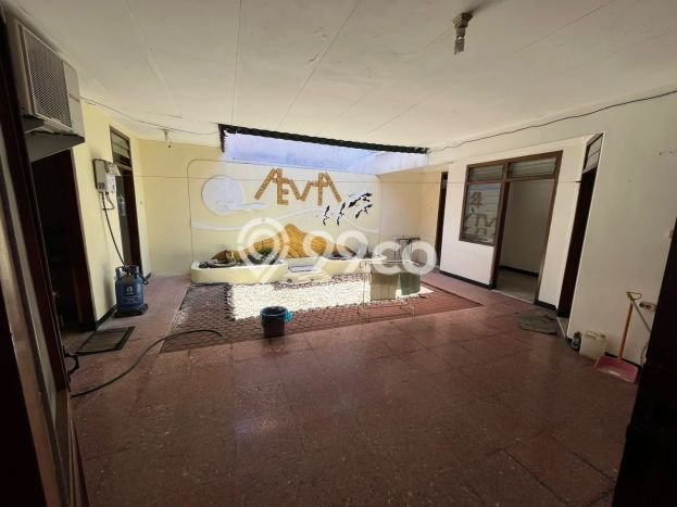 Dijual Rumah Premium dengan Fasilitas Sekitar Komplit di Sukolilo, Surabaya Dijual Rumah Premium dengan Fasilitas Sekitar Komplit di Sukolilo, Surabaya