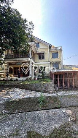 For Sale! Premium House LT 1019m2 Desain Elegan di Pajajaran For Sale! Premium House LT 1019m2 Desain Elegan di Pajajaran