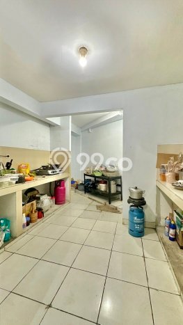 Rumah Luxury Modern Tanpa Renovasi di Taman Meruya Jakarta Barat Rumah Luxury Modern Tanpa Renovasi di Taman Meruya Jakarta Barat
