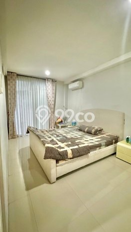 Rumah Luxury Modern Tanpa Renovasi di Taman Meruya Jakarta Barat Rumah Luxury Modern Tanpa Renovasi di Taman Meruya Jakarta Barat