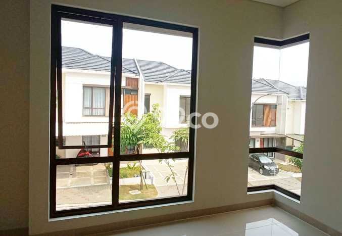 Rumah Luas Asri 4 KT Siap Pakai di Sentul Bogor Rumah Luas Asri 4 KT Siap Pakai di Sentul Bogor