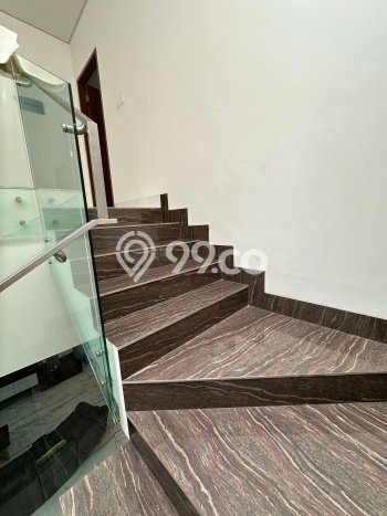 Ready to Use! Luxury House LT 200m2 Desain Modern di Pantai Indah Kapuk Ready to Use! Luxury House LT 200m2 Desain Modern di Pantai Indah Kapuk