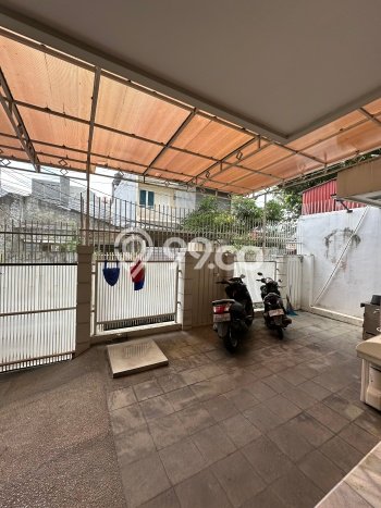 Rumah Elit Modern Tanpa Renovasi di Tanjung Duren Jakarta Barat Rumah Elit Modern Tanpa Renovasi di Tanjung Duren Jakarta Barat