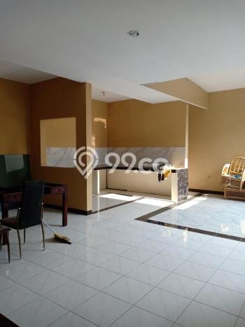 Rumah Minimalis 4 Kamar LT 195m2 di Taman Holis Indah Rumah Minimalis 4 Kamar LT 195m2 di Taman Holis Indah