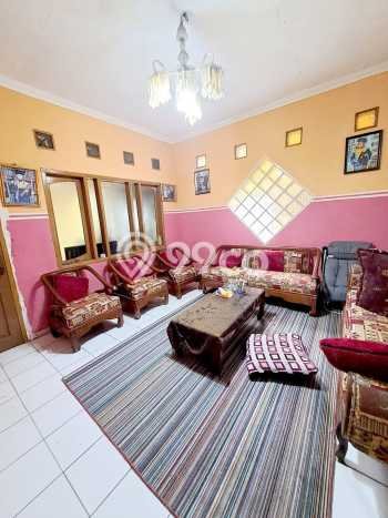 For Sale Rumah 9 Kamar Lokasi Ideal Bagus dan Strategis di Astanaanyar For Sale Rumah 9 Kamar Lokasi Ideal Bagus dan Strategis di Astanaanyar