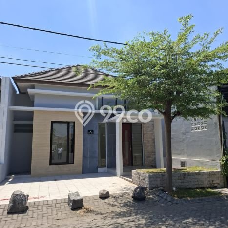 For Sale Rumah 0 Kamar Lokasi Ideal Nyaman dan Strategis di Waru For Sale Rumah 0 Kamar Lokasi Ideal Nyaman dan Strategis di Waru