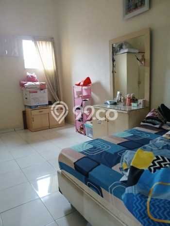 Rumah Modern Minimalis 5 Kamar Bisa Langsung Pindah di Rungkut Rumah Modern Minimalis 5 Kamar Bisa Langsung Pindah di Rungkut