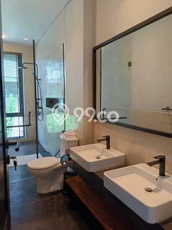 Vila Tenang di , Ukuran 252m2m², Akses ke berbagai kebutuhan Vila Tenang di , Ukuran 252m2m², Akses ke berbagai kebutuhan