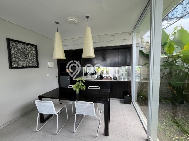 Dijual! Vila Kawasan , Ukuran 188m2m², Posisi Premium Dijual! Vila Kawasan , Ukuran 188m2m², Posisi Premium