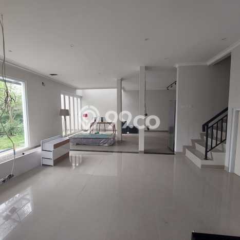 Rumah Luxury Modern Tanpa Renovasi di Tangerang Kota Tangerang Rumah Luxury Modern Tanpa Renovasi di Tangerang Kota Tangerang