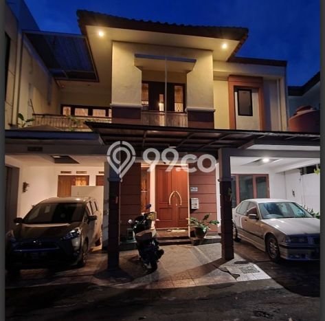 Rumah Mewah LB 300m2 Siap Pakai Desain Elegan di Cinere, Jakarta Selatan Rumah Mewah LB 300m2 Siap Pakai Desain Elegan di Cinere, Jakarta Selatan