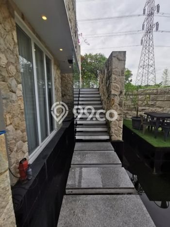 Dijual Rumah Luas Elegan Dengan View Cantik di Surabaya Kota, Surabaya Dijual Rumah Luas Elegan Dengan View Cantik di Surabaya Kota, Surabaya
