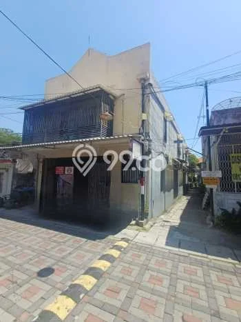 Dijual Hunian Rumah Terawat 4 KT di Surabaya Kota, Surabaya Dijual Hunian Rumah Terawat 4 KT di Surabaya Kota, Surabaya